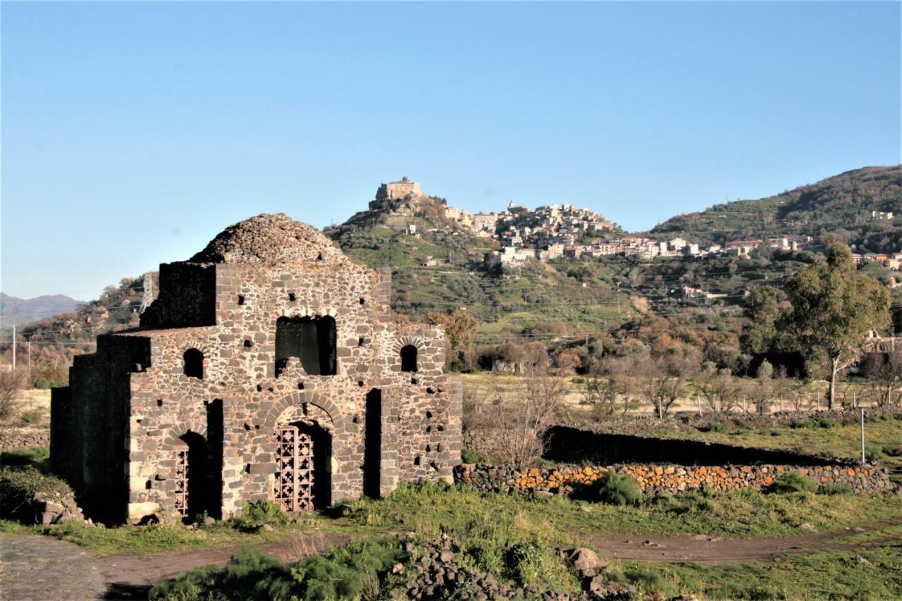 Casa Donna Franca Apartamento Castiglione De Sicilia Exterior foto
